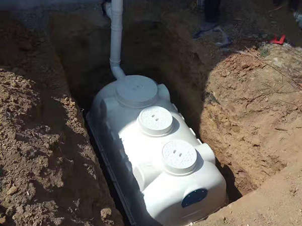 模壓化糞池 